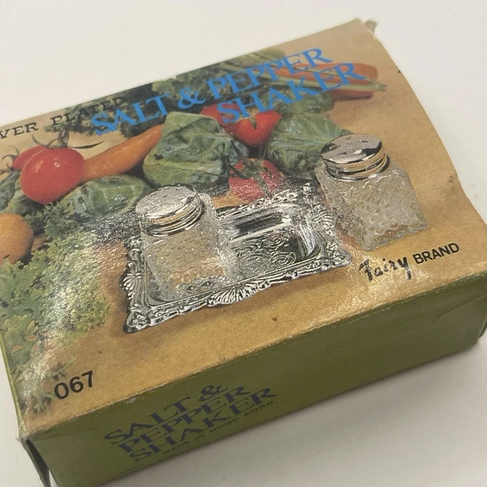 Vintage Silver Plated Salt & Pepper Shakers Tray Fairy Brand SH-067 Hong Kong